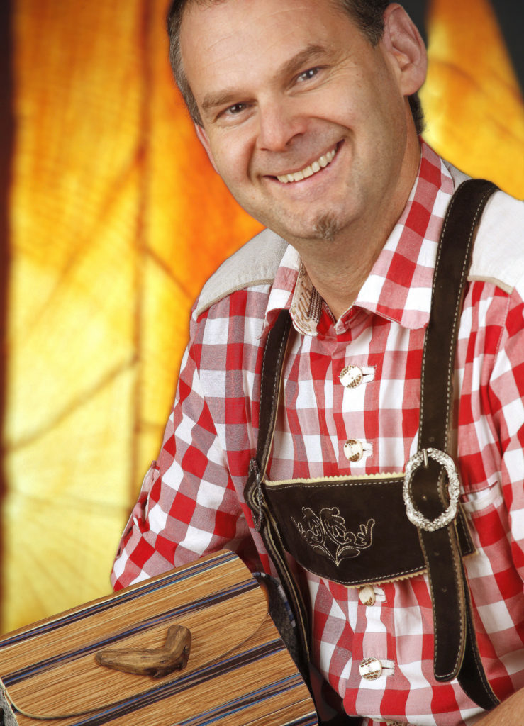 Thomas Neuhold NEUHOLZ Presseflash